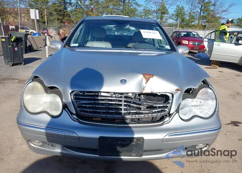 2003 Mercedes-Benz C 240 from USA, damaged, VIN WDBRF61J93A469617